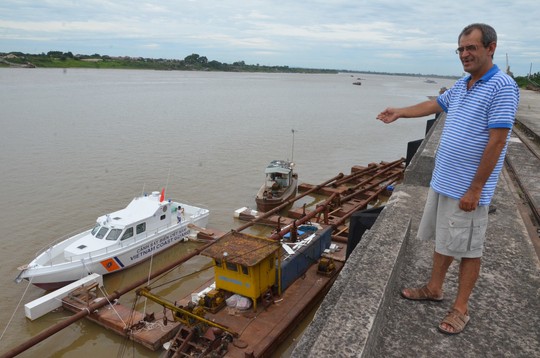 Ông Fan-Ta giới thiệu chiếc tàu đã đóng cho Cảnh sát biển Việt Nam Ảnh: Việt Dũng